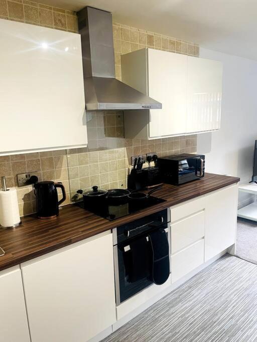 #215 1 Bed Serviced Apartment Derby Exterior photo